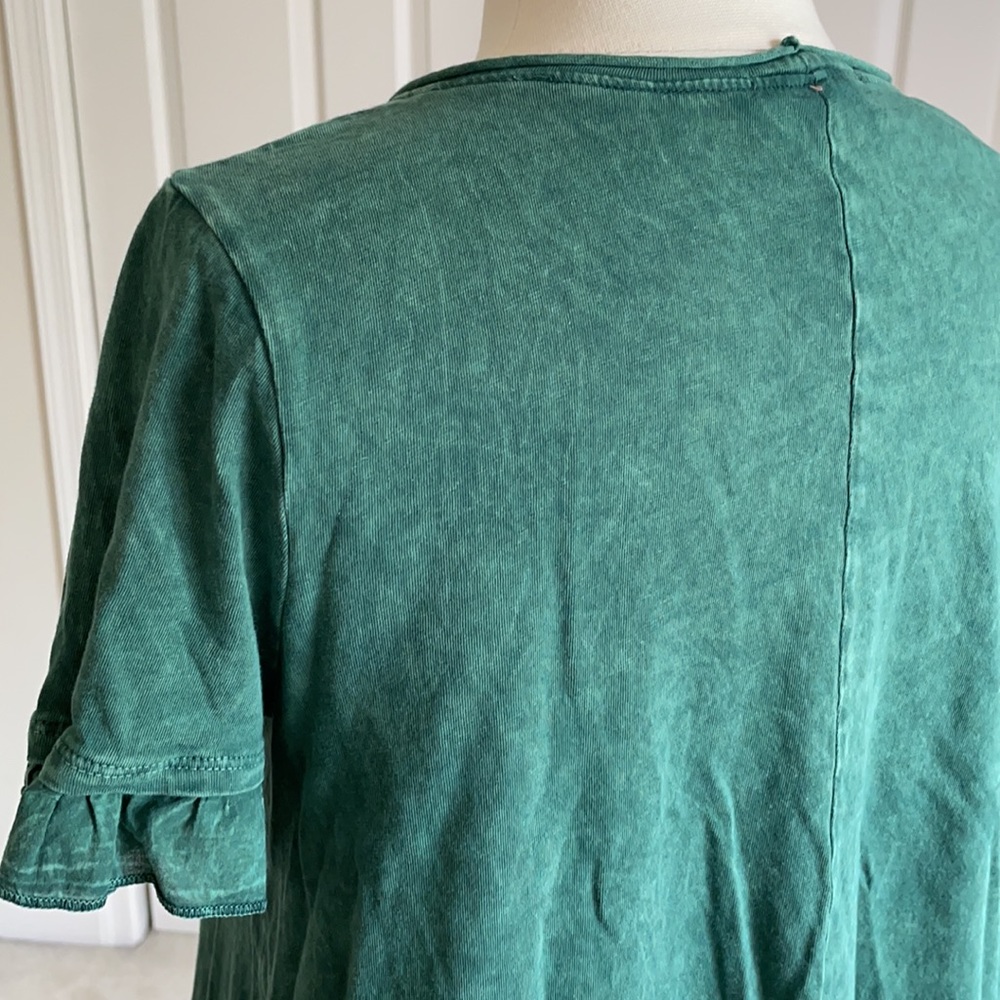 Altar'd State emerald Green Ruffle Hem Tee - Picture 4 of 5